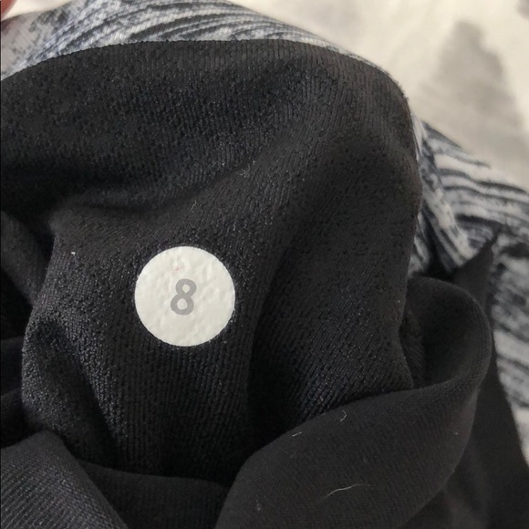 Lululemom mesh panel pants - Picture 4 of 4